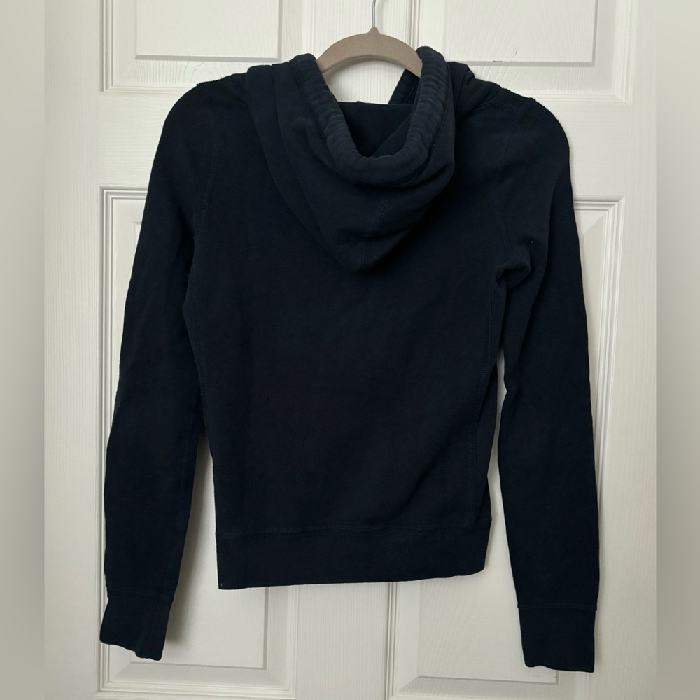 ABERCROMBIE & FITCH LOGO EMBROIDERED NAVY BLUE PULLOVER HOODIES. Size Xs - Picture 8 of 9